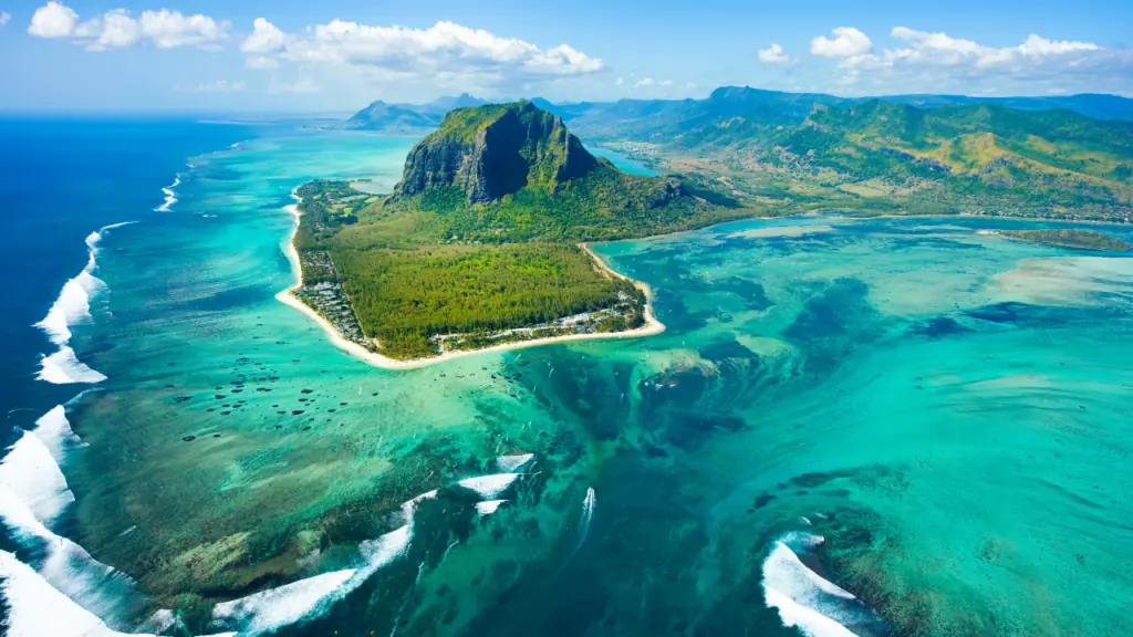Mauritius Island ariel view of gorgeous waters