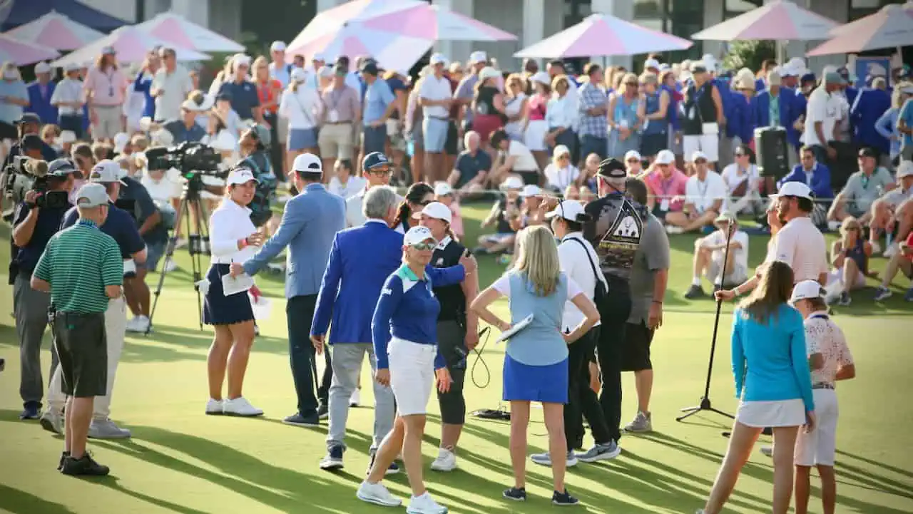 The Annika Tournament showing Annika Sorenstam in the middle of a crowd on the final 18th hole of the LPGA Championship.